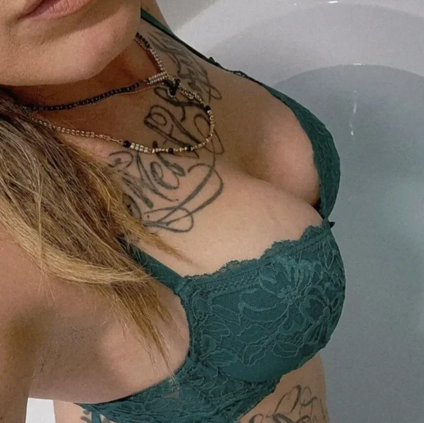 
                        Amille-Anna
                     is Female Escorts. | Red Deer | Alberta | Canada | canadapleasure.com 