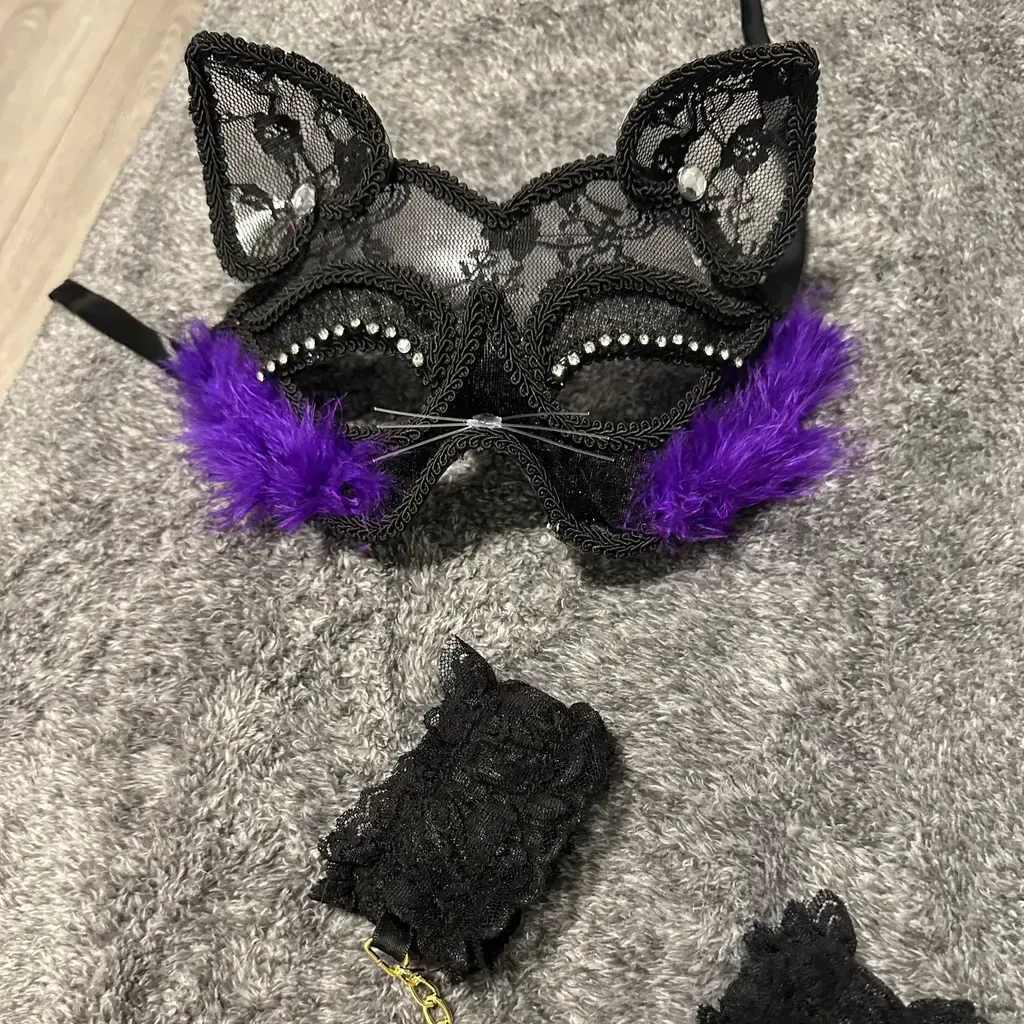 
                        Krystal
                     is Female Escorts. | Kitchener | Ontario | Canada | canadapleasure.com 