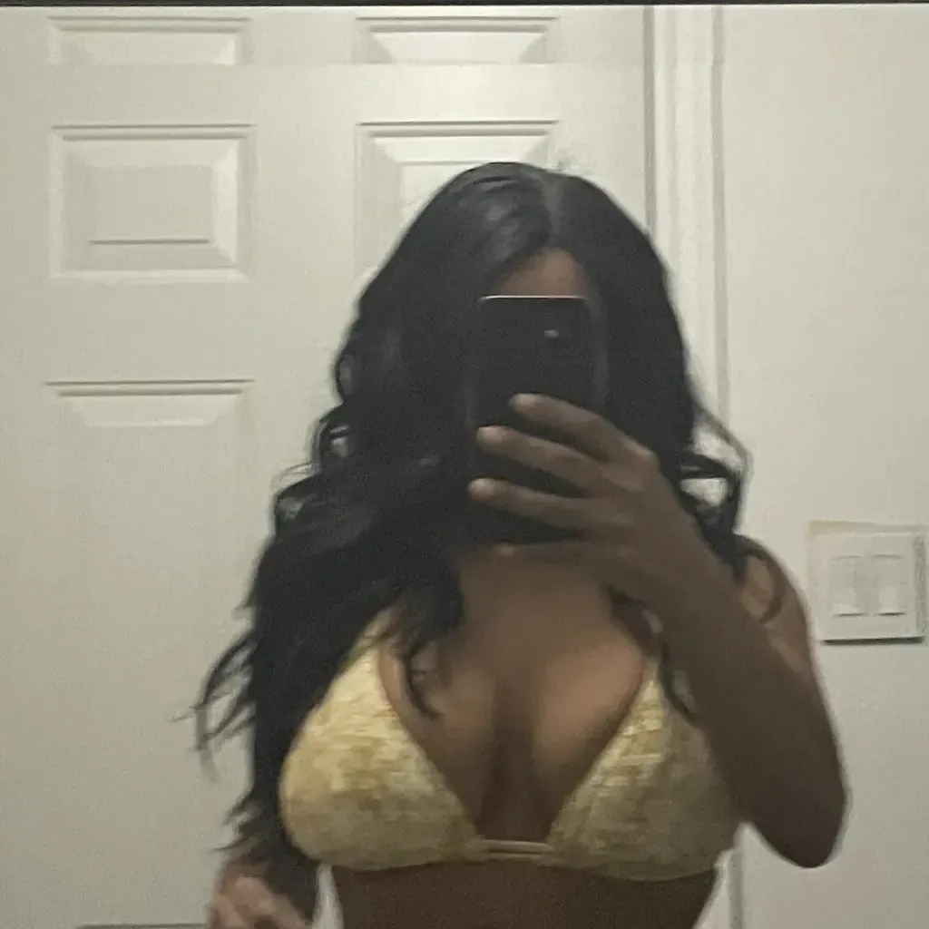 
                        Melina
                     is Female Escorts. | Hamilton | Ontario | Canada | canadapleasure.com 