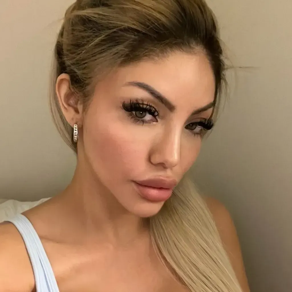 
                        LucianLuther.com
                     is Female Escorts. | Toronto | Ontario | Canada | canadapleasure.com 