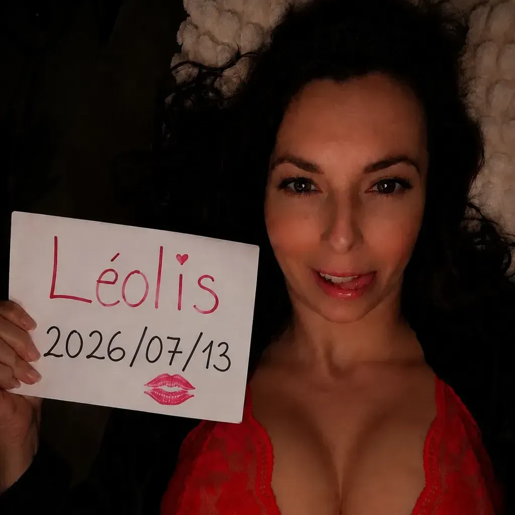 
                        Lea
                     is Female Escorts. | Calgary | Alberta | Canada | canadapleasure.com 
