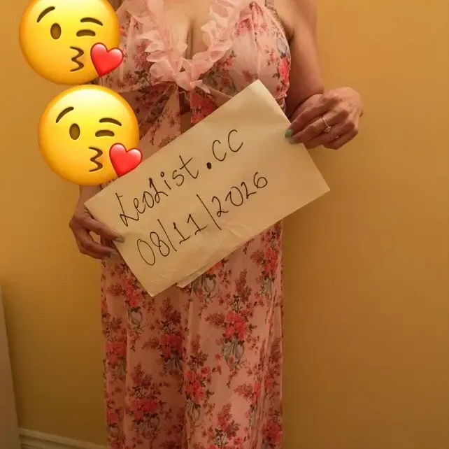 
                        Punjabi brownie
                     is Female Escorts. | Comox Balley | British Columbia | Canada | canadapleasure.com 