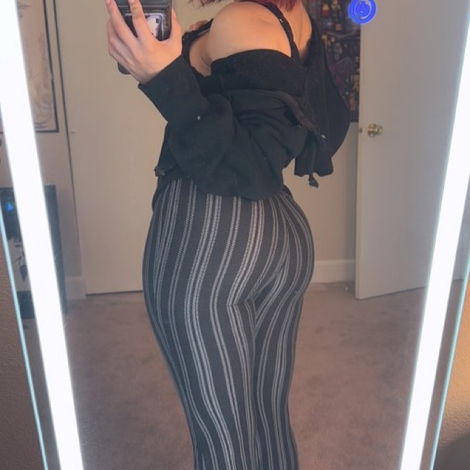 Molly is Female Escorts. | Toronto | Ontario | Canada | canadapleasure.com 
