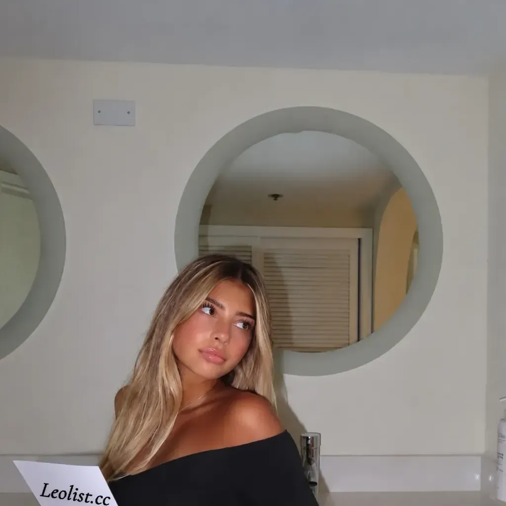 
                        Brooke
                     is Female Escorts. | Toronto | Ontario | Canada | canadapleasure.com 