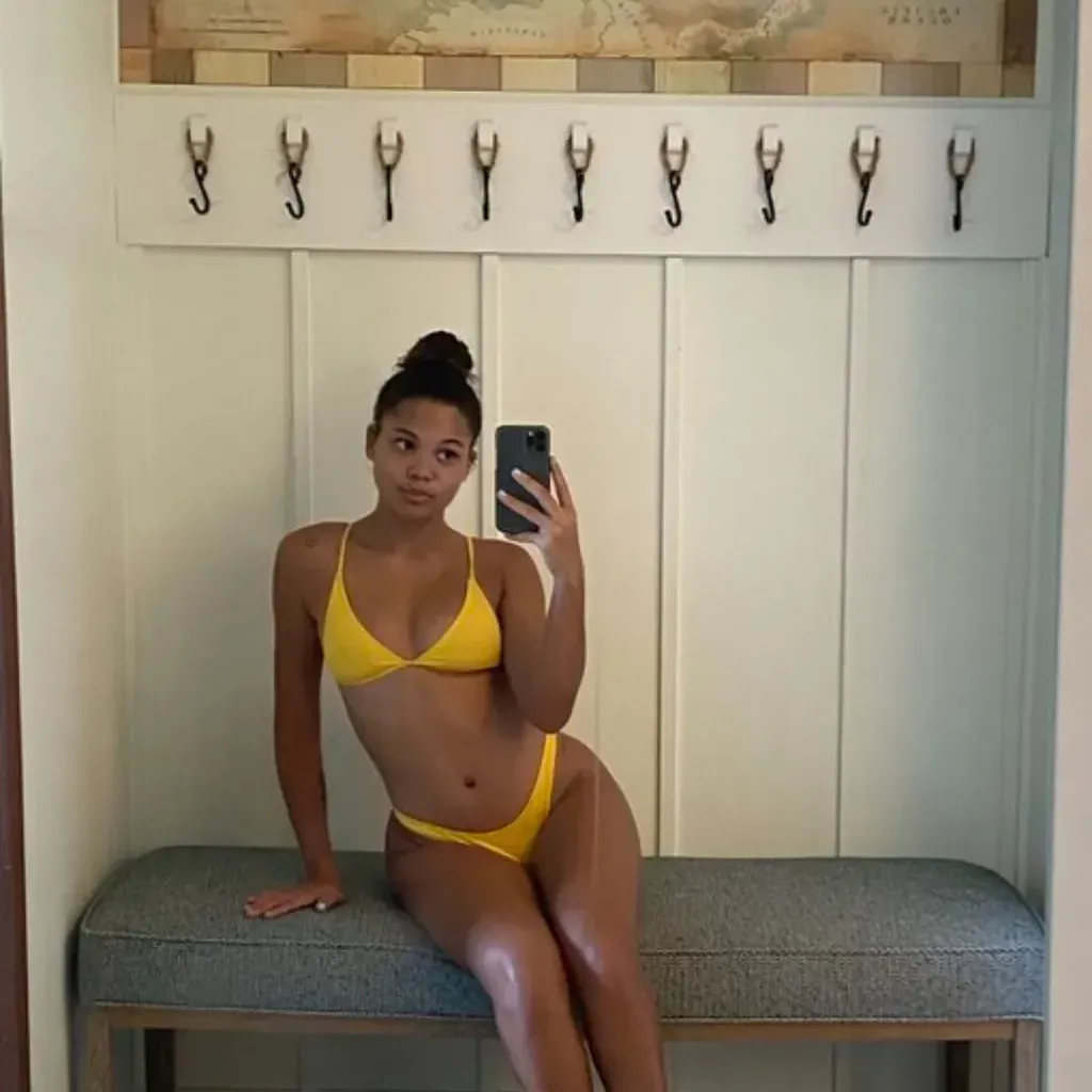 
                        Michelle
                     is Female Escorts. | Moncton | New Brunswick | Canada | canadapleasure.com 