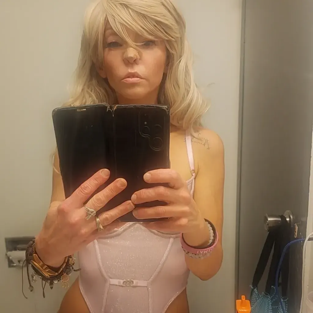 
                        Destiny Starr
                     is Female Escorts. | Calgary | Alberta | Canada | canadapleasure.com 