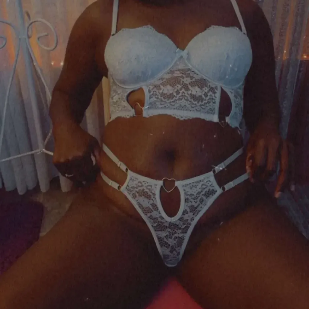 
                        Simone
                     is Female Escorts. | Lethbridge | Alberta | Canada | canadapleasure.com 
