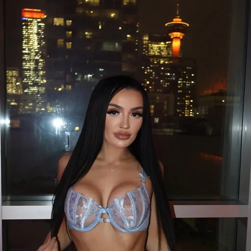 
                        Camilla
                     is Female Escorts. | Edmonton | Alberta | Canada | canadapleasure.com 