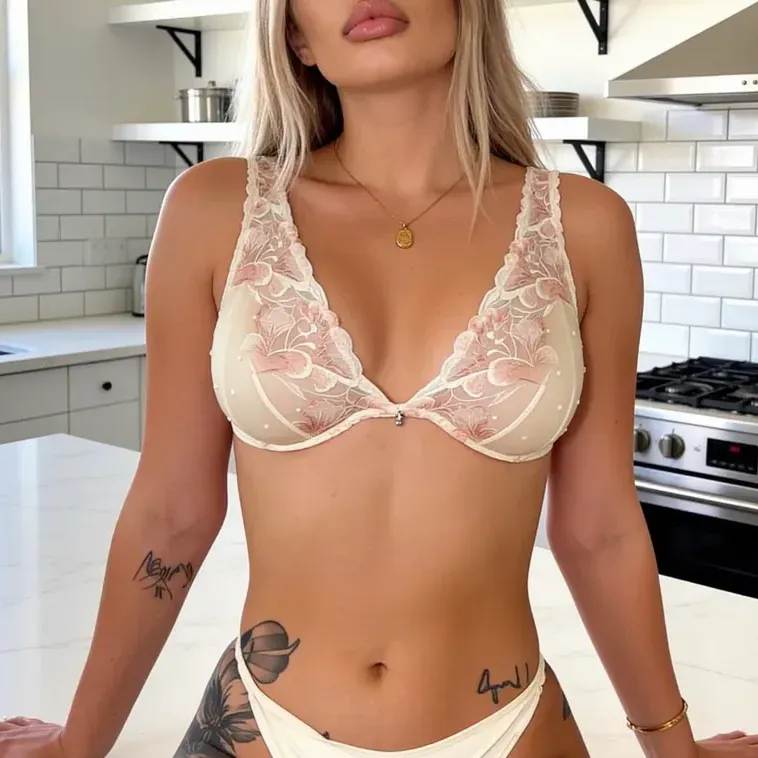 
                        Sienna Lux
                     is Female Escorts. | Prince George | British Columbia | Canada | canadapleasure.com 