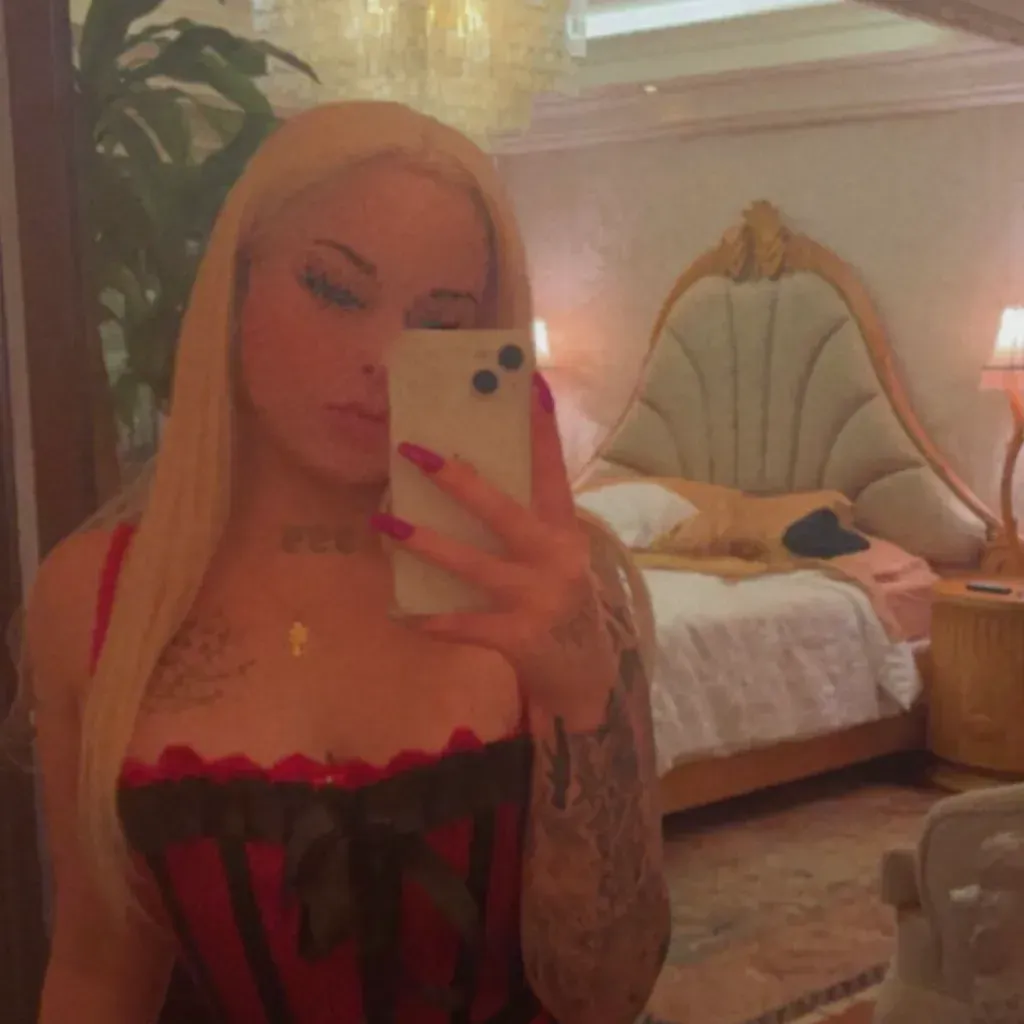 
                        Stephanie
                     is Female Escorts. | Vancouver | British Columbia | Canada | canadapleasure.com 