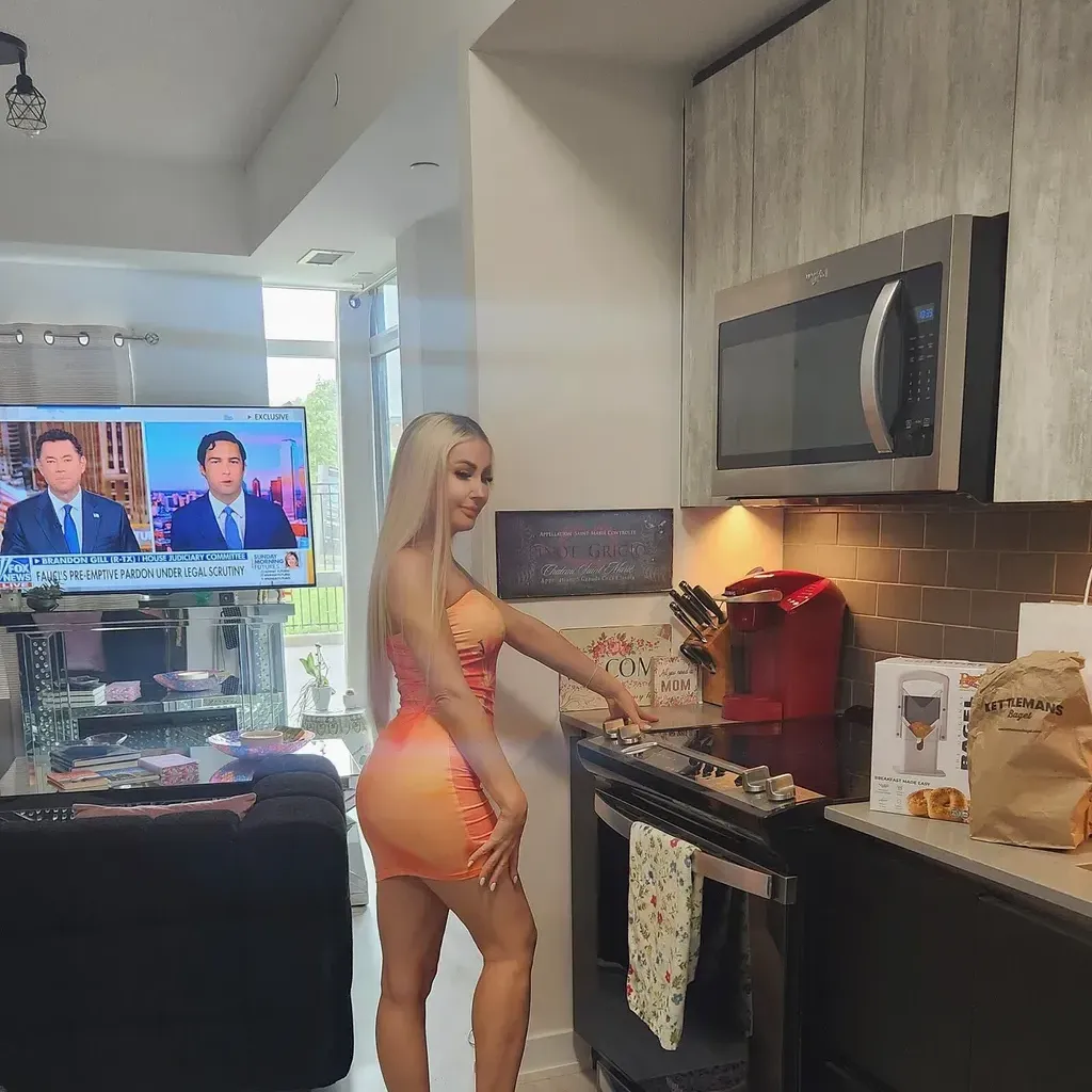 
                        Kelly Perfection
                     is Female Escorts. | Toronto | Ontario | Canada | canadapleasure.com 