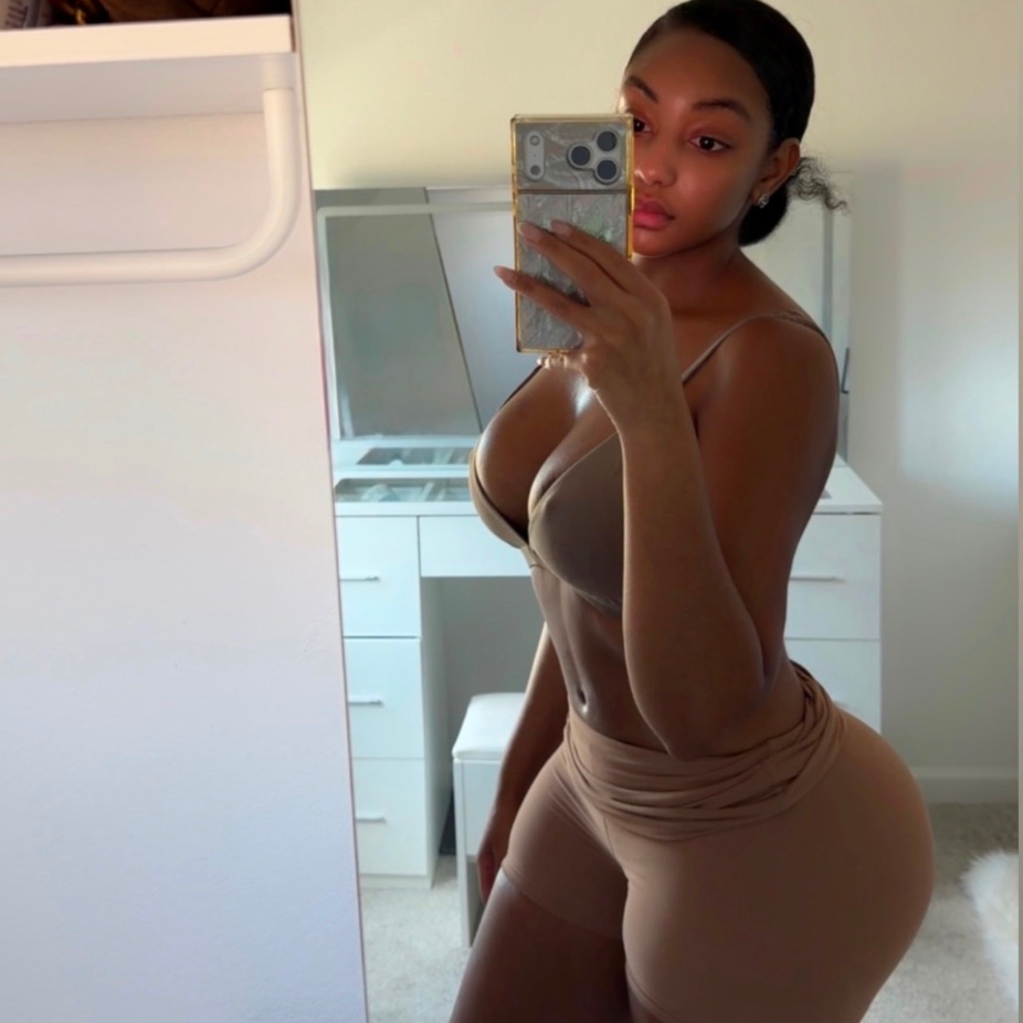 Cheri is Female Escorts. | Hanover | Ontario | Canada | canadapleasure.com 