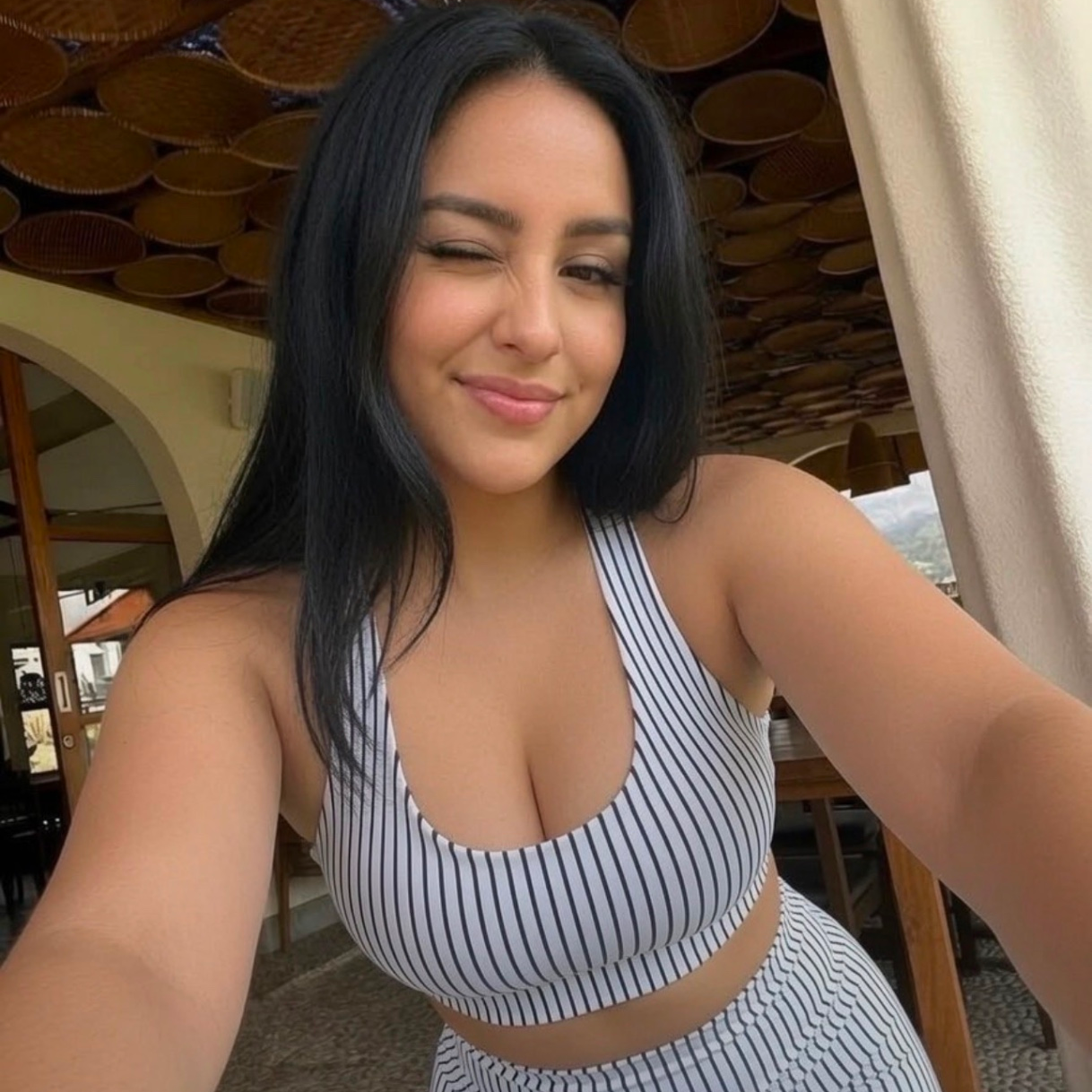 Joyce is Female Escorts. | Winnipeg | Manitoba | Canada | canadapleasure.com 