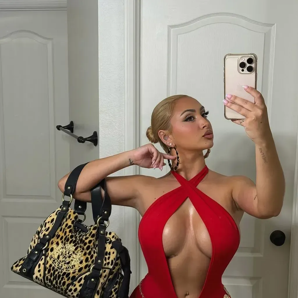 
                        SAHLT
                     is Female Escorts. | Sarnia | Ontario | Canada | canadapleasure.com 