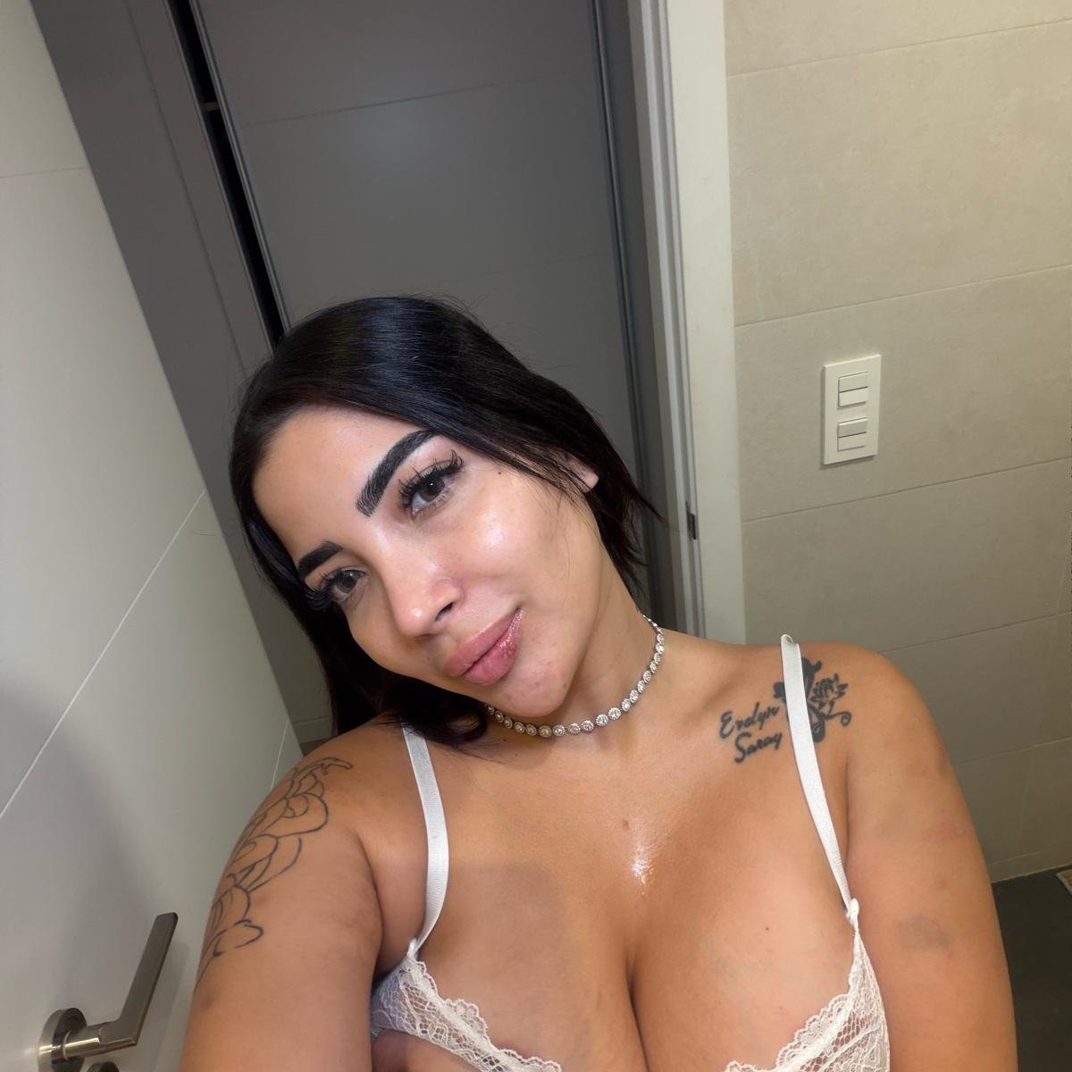 Emily is Female Escorts. | Victoria | British Columbia | Canada | canadapleasure.com 