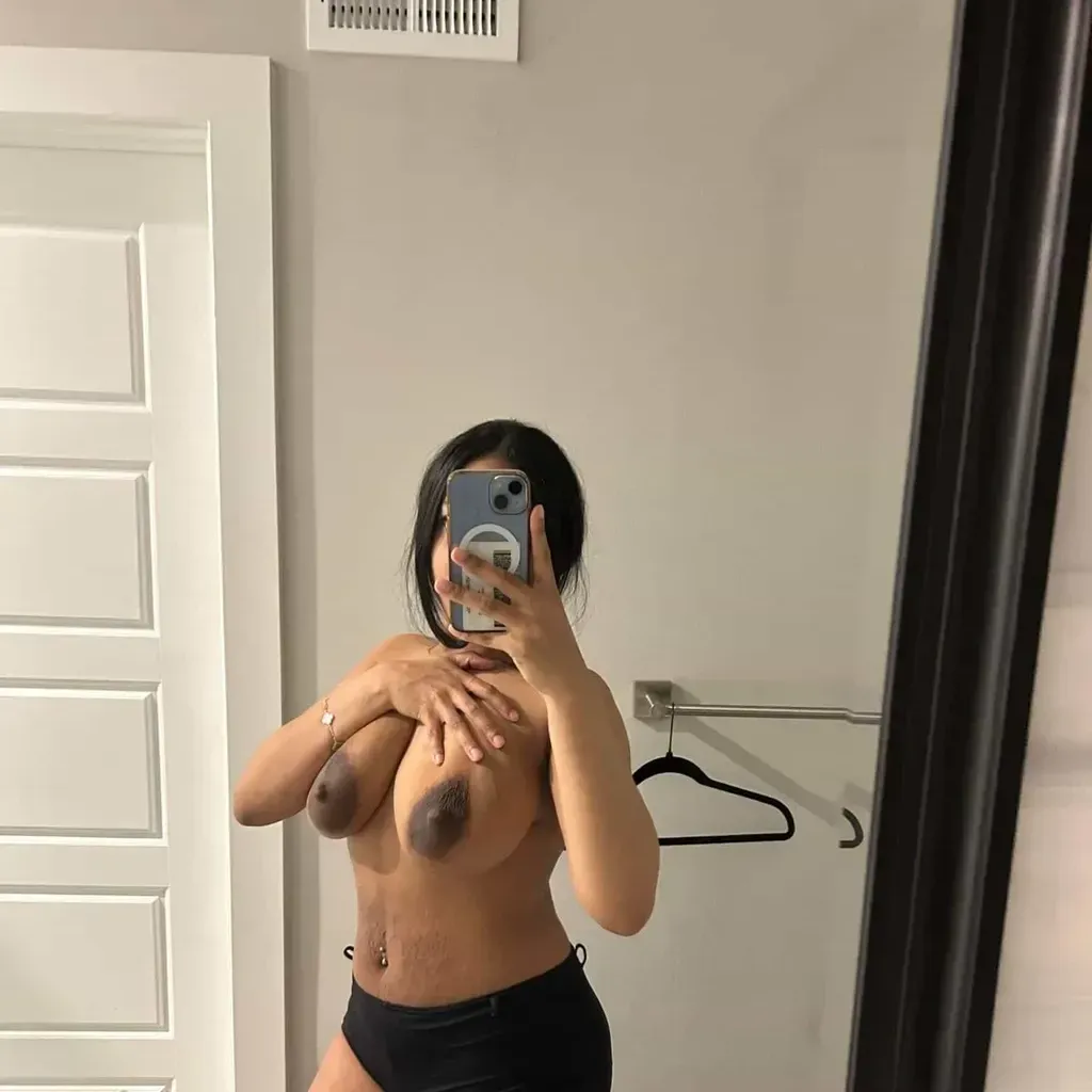 
                        Emma
                     is Female Escorts. | Barrie | Ontario | Canada | canadapleasure.com 