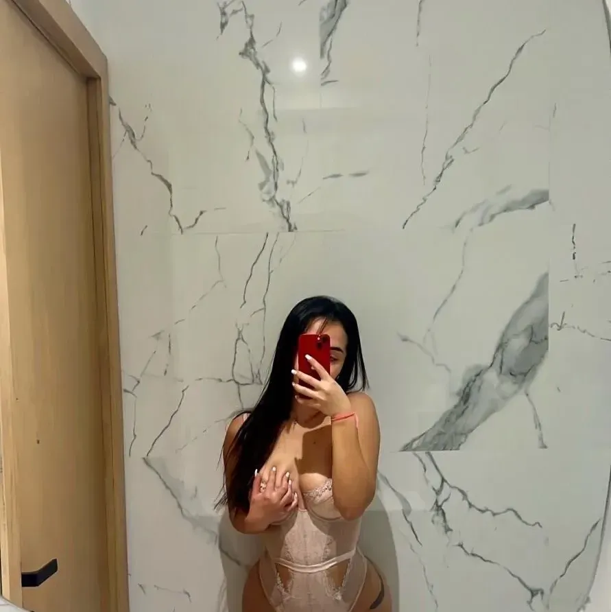 
                        Amirah
                     is Female Escorts. | Niagara | Ontario | Canada | canadapleasure.com 