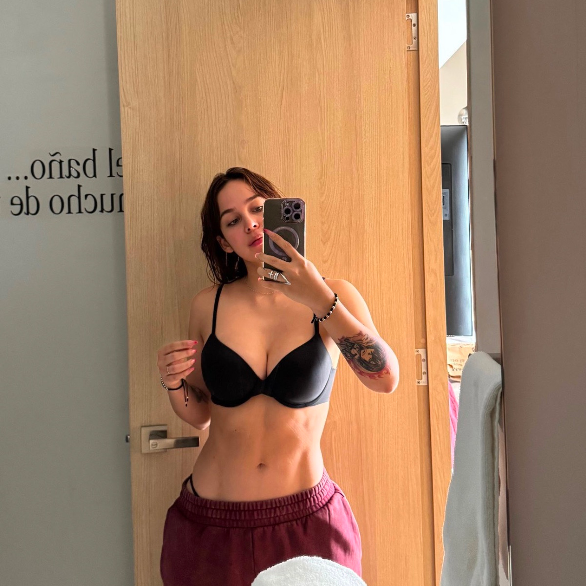 Stacy is Female Escorts. | London | Ontario | Canada | canadapleasure.com 