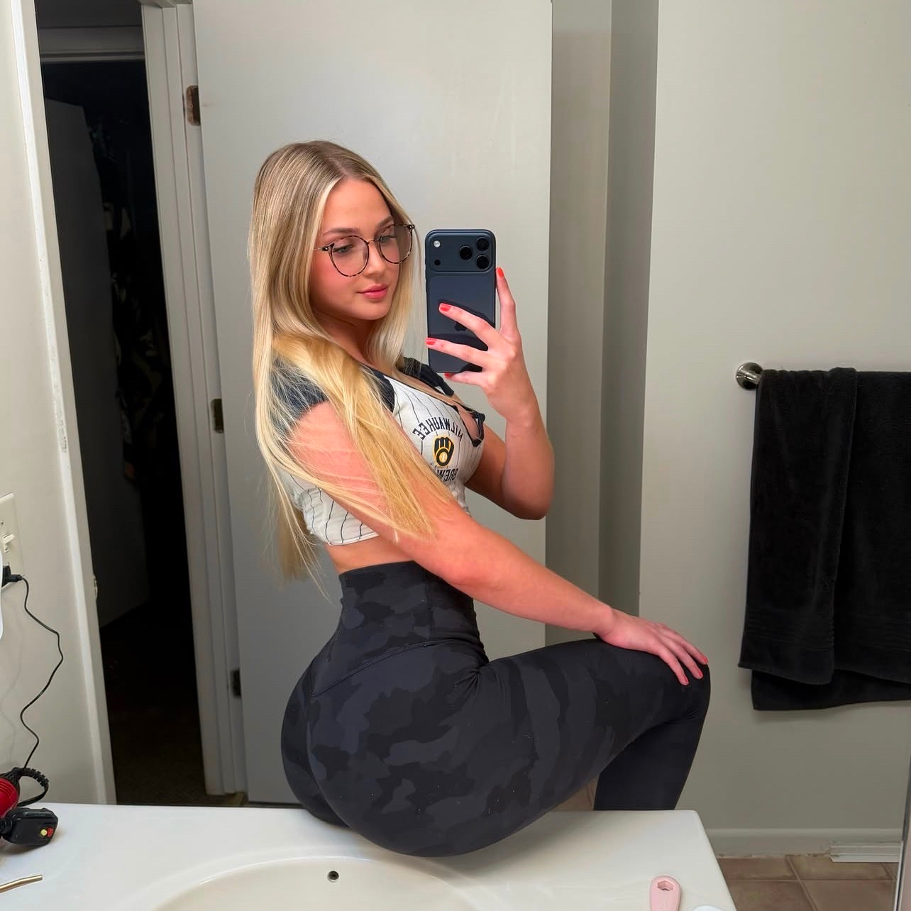 Nadia is Female Escorts. | Montreal | Quebec | Canada | canadapleasure.com 