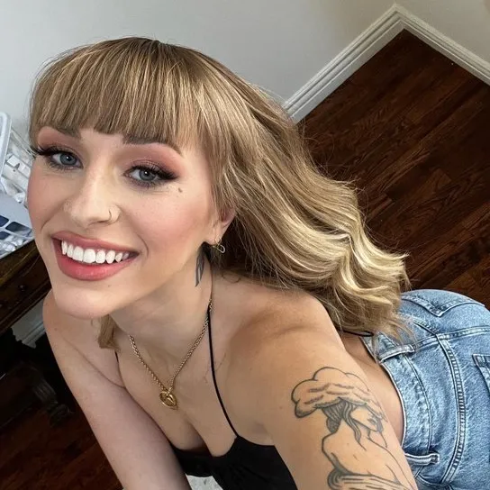 Hailey is Female Escorts. | Calgary | Alberta | Canada | canadapleasure.com 