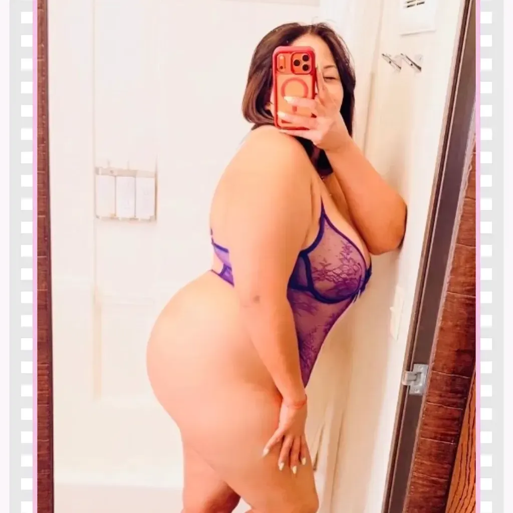 
                        Candy
                     is Female Escorts. | Toronto | Ontario | Canada | canadapleasure.com 