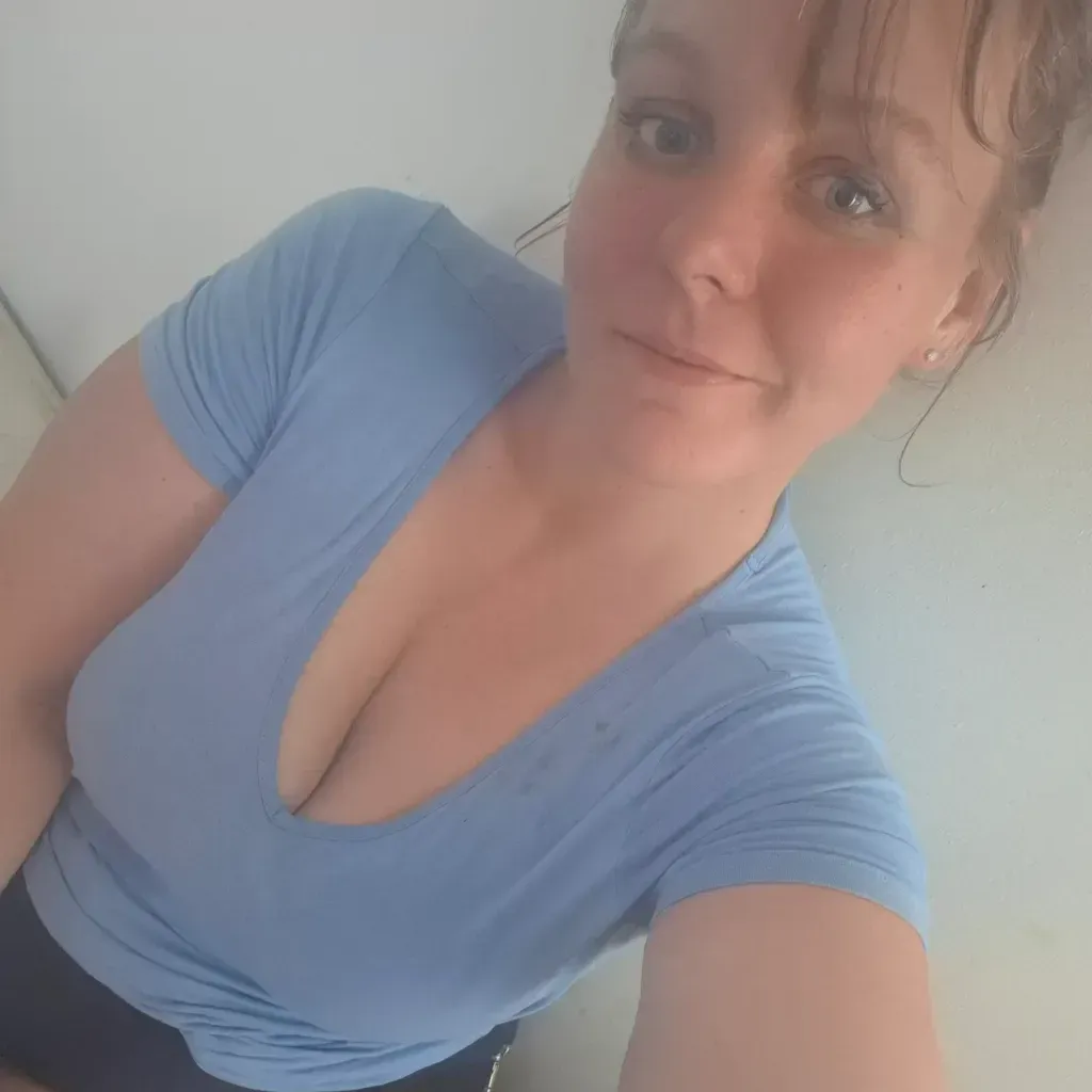 
                        Emily
                     is Female Escorts. | Cornwall | Ontario | Canada | canadapleasure.com 