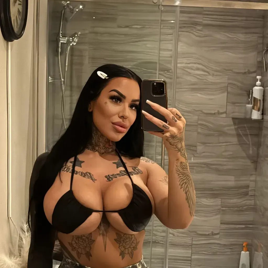 
                        Angie
                     is Female Escorts. | Niagara | Ontario | Canada | canadapleasure.com 