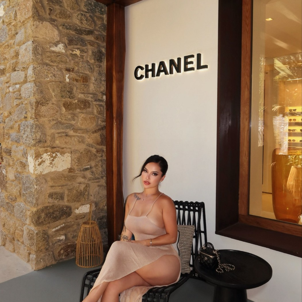 Snow is Female Escorts. | Quebec | Quebec | Canada | canadapleasure.com 