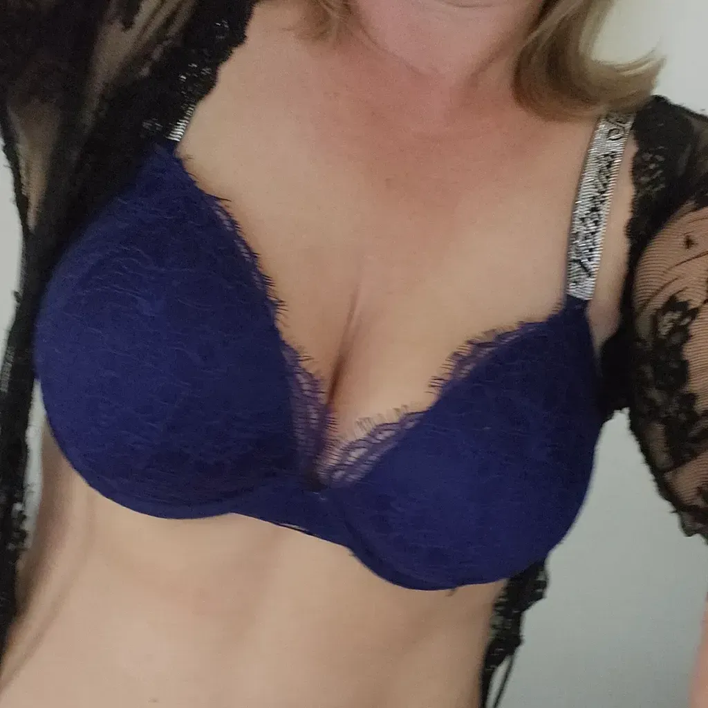 
                        Nicole
                     is Female Escorts. | Barrie | Ontario | Canada | canadapleasure.com 