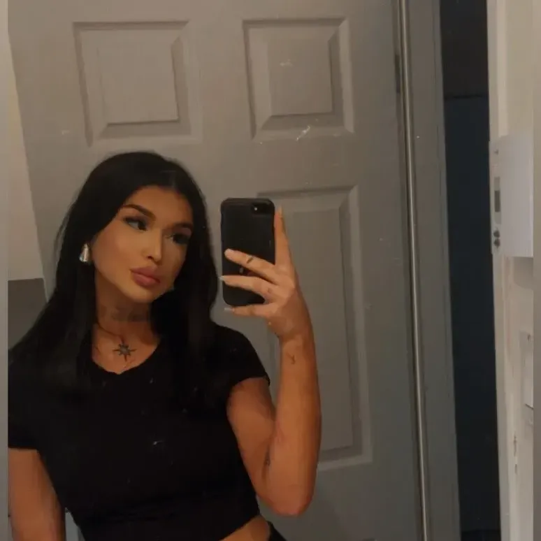 
                        Elextra
                     is Female Escorts. | Montreal | Quebec | Canada | canadapleasure.com 