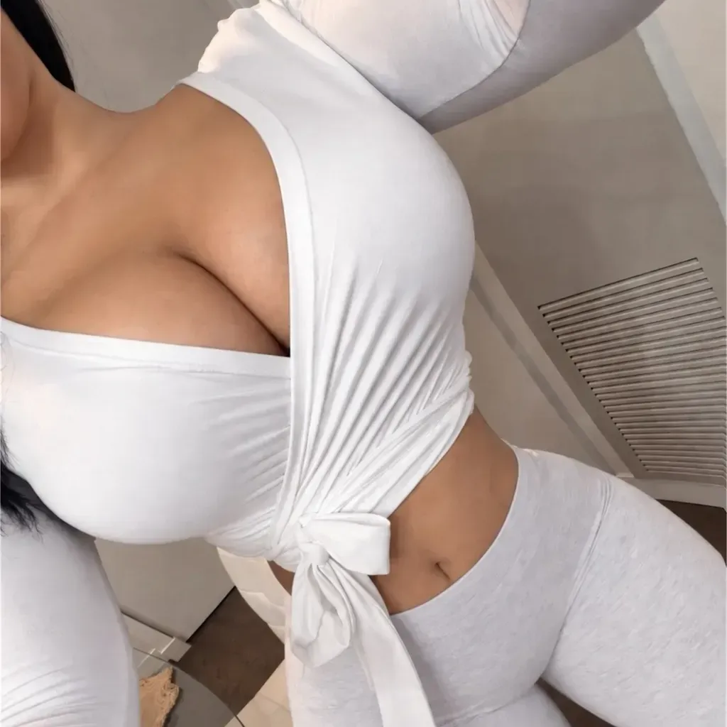 
                        Rubi Rose In/Out
                     is Female Escorts. | Calgary | Alberta | Canada | canadapleasure.com 