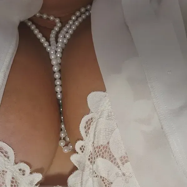 
                        Emma
                     is Female Escorts. | Kitchener | Ontario | Canada | canadapleasure.com 