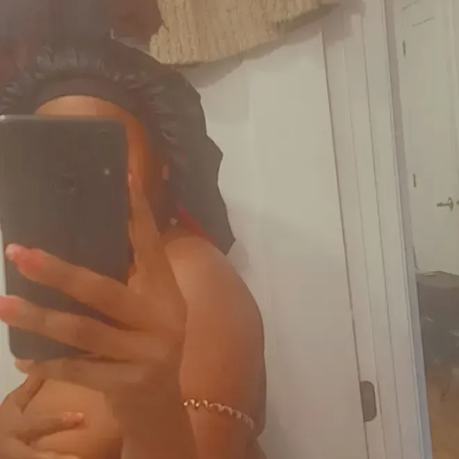 
                        Mia
                     is Female Escorts. | Saguenay | Quebec | Canada | canadapleasure.com 