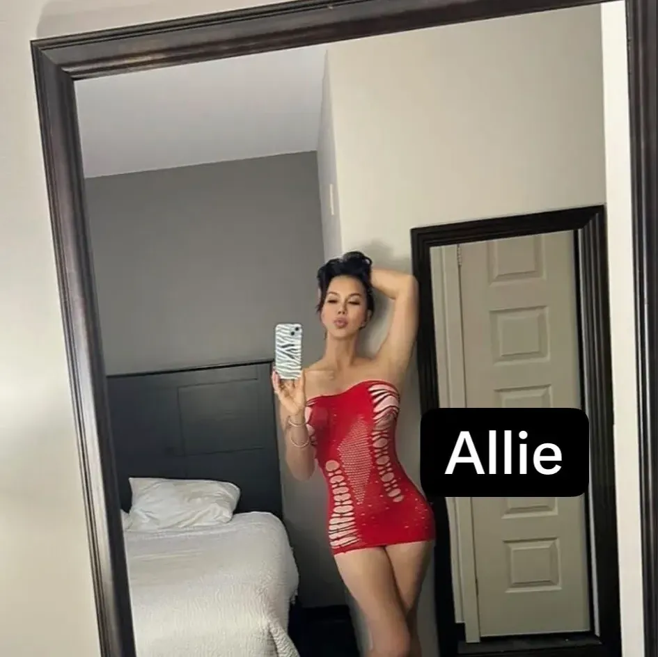 
                        Allie Zeon
                     is Female Escorts. | Sarnia | Ontario | Canada | canadapleasure.com 