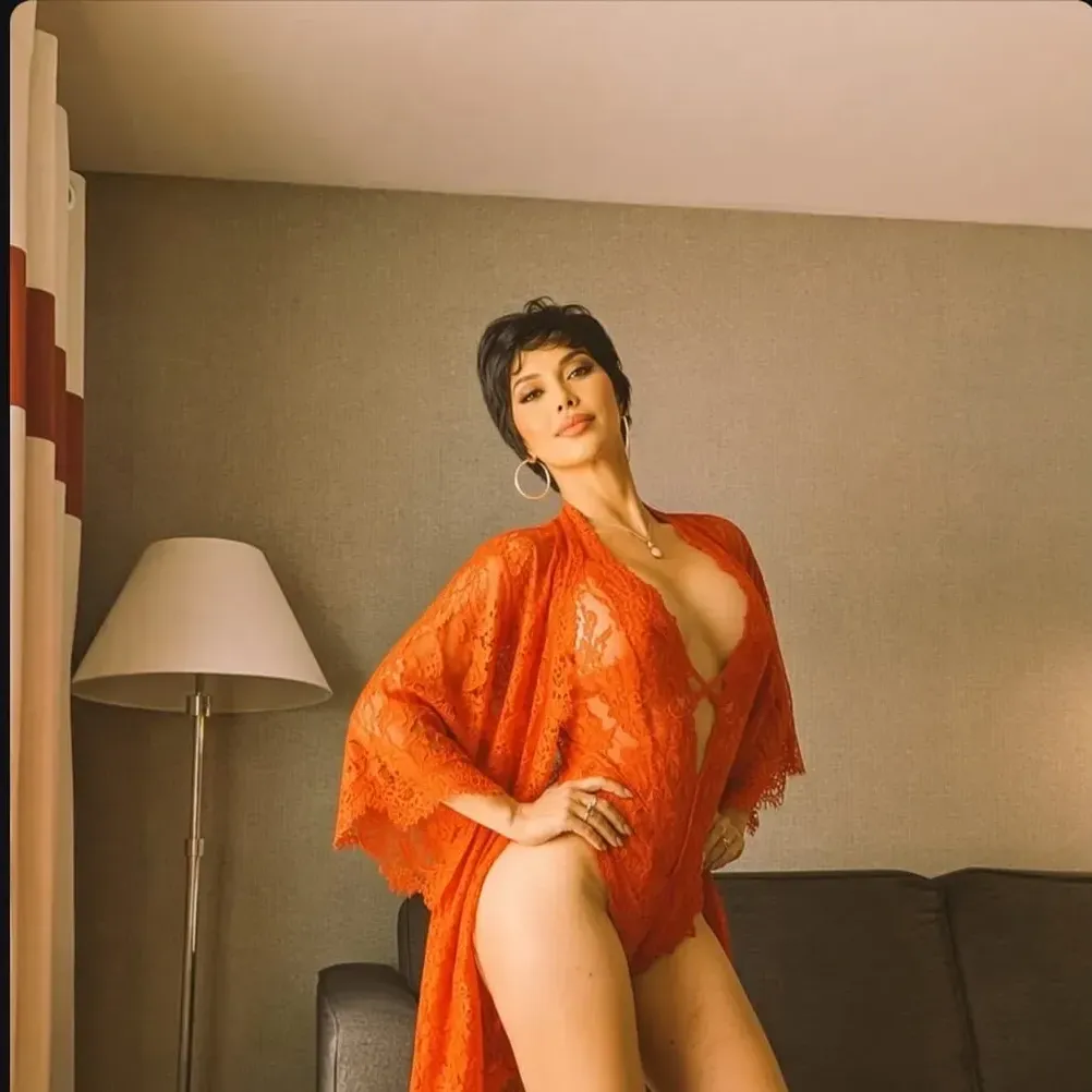 
                        Allie Zeon
                     is Female Escorts. | Sarnia | Ontario | Canada | canadapleasure.com 