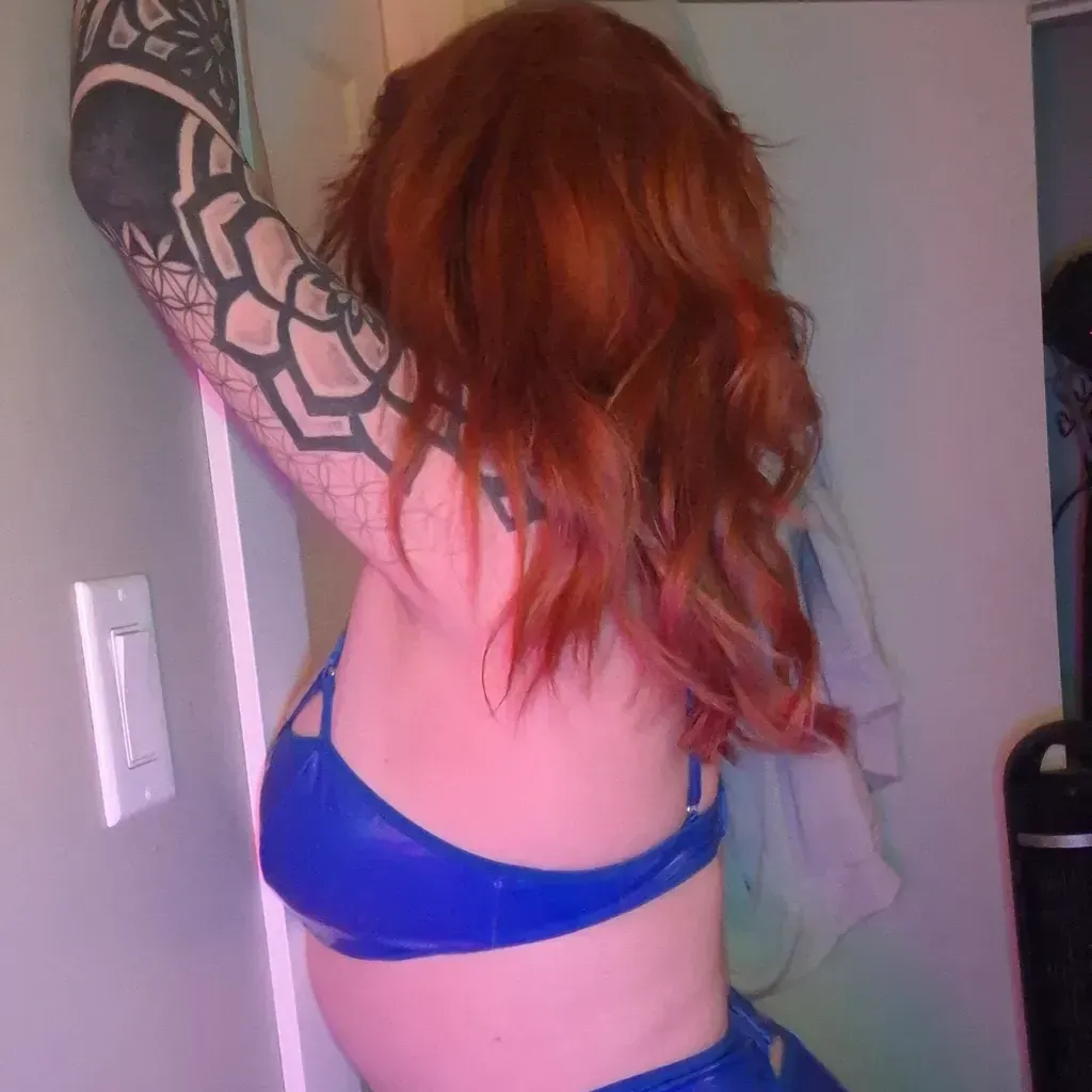 
                        Ember - classic comfort
                     is Female Escorts. | Lethbridge | Alberta | Canada | canadapleasure.com 