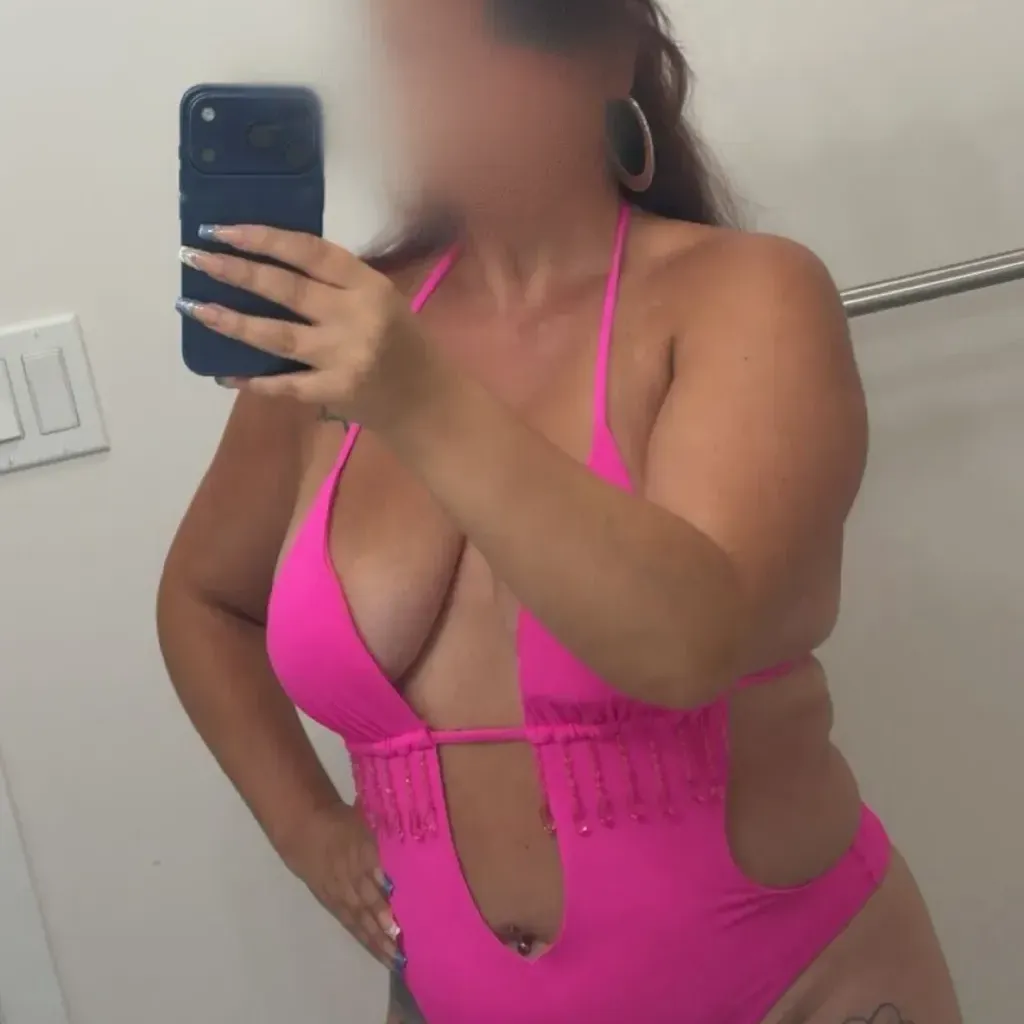 
                        Kayla
                     is Female Escorts. | windsor | Ontario | Canada | canadapleasure.com 