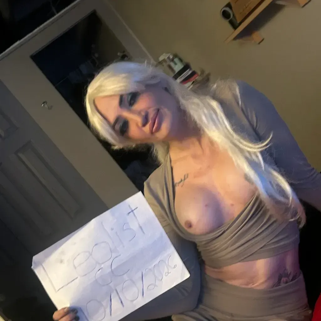 
                        Emmy
                     is Female Escorts. | Lethbridge | Alberta | Canada | canadapleasure.com 
