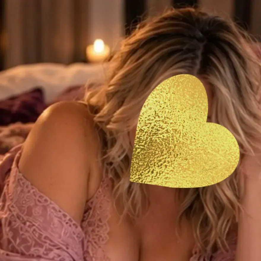 
                        Sage
                     is Female Escorts. | Regina | Saskatchewan | Canada | canadapleasure.com 
