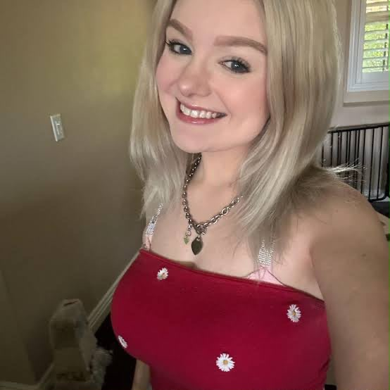 ES is Female Escorts. | Cambridge | Ontario | Canada | canadapleasure.com 
