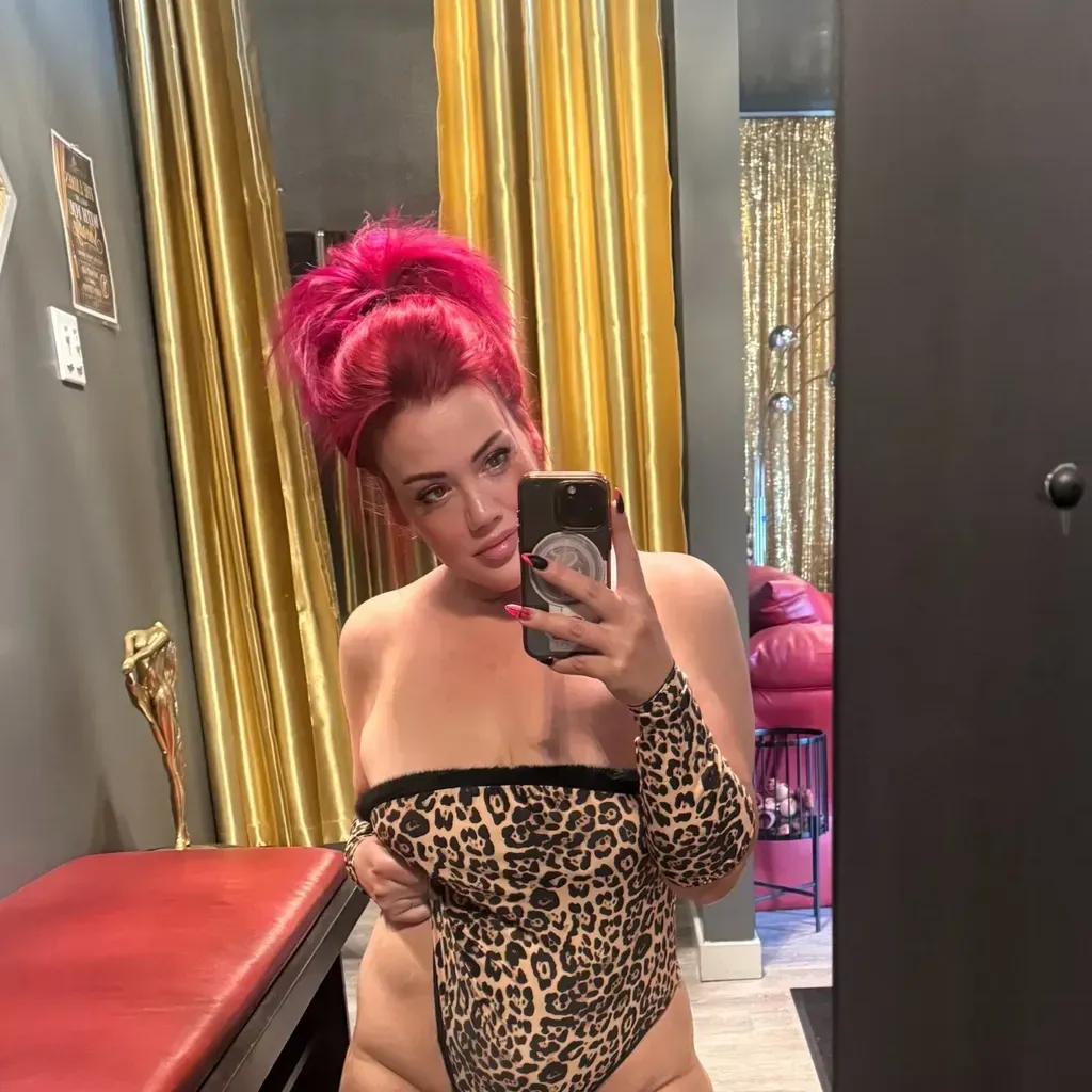 
                        Tasha ALL WEEK 10-6
                     is Female Escorts. | Lethbridge | Alberta | Canada | canadapleasure.com 